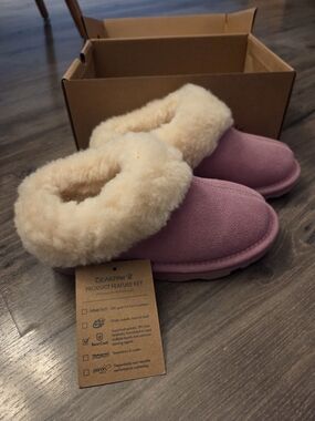 BEARPAW Shearling Lined. Dusky Orchid, GIRLS size 1 NWT